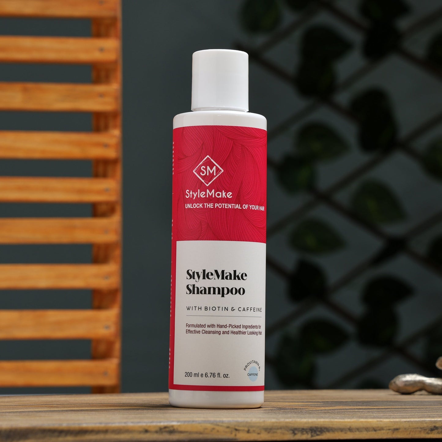 StyleMake Biotin & Caffeine Thickening SLS-Free Shampoo for Men and Women | D-Panthenol & Biotin For Strong & Thick Hair- 200 ml